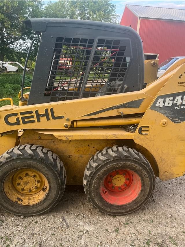 Image of Gehl 4640 equipment image 2