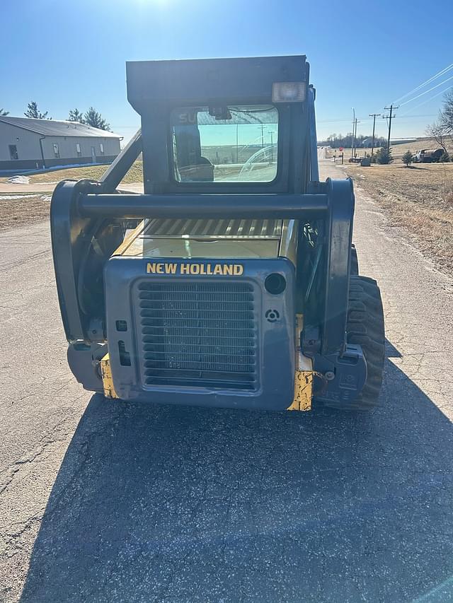 Image of New Holland L170 equipment image 3