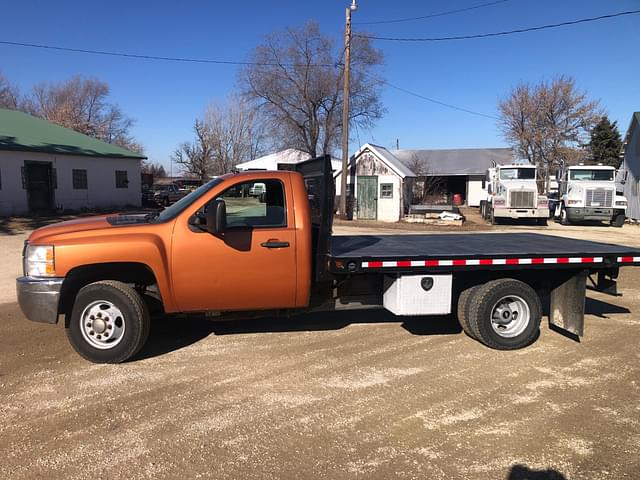 Image of Chevrolet 3500HD equipment image 1