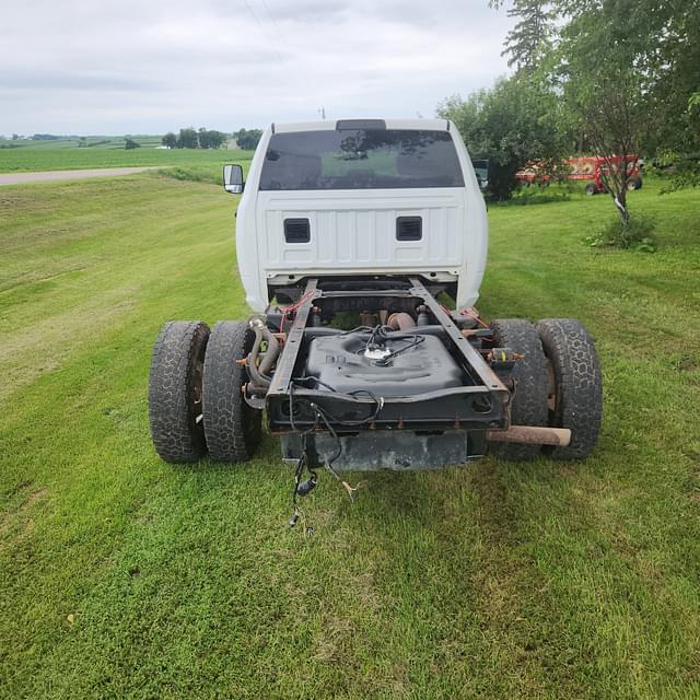 Image of Dodge Ram 3500 equipment image 3