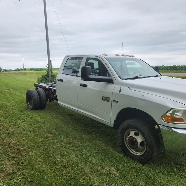 Image of Dodge Ram 3500 equipment image 1