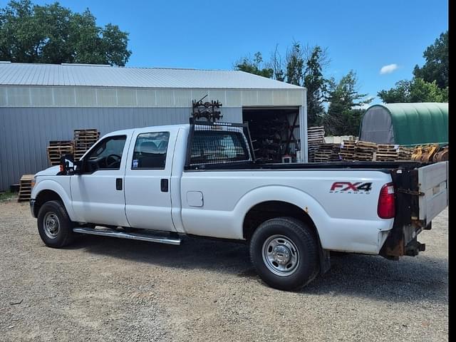 Image of Ford F-250 equipment image 1