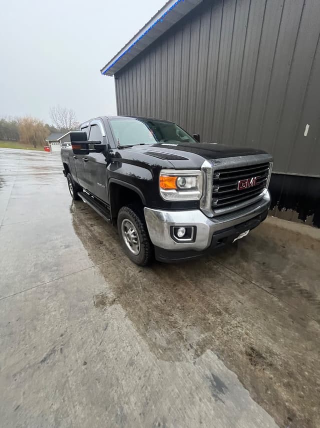 Image of GMC 2500HD equipment image 1