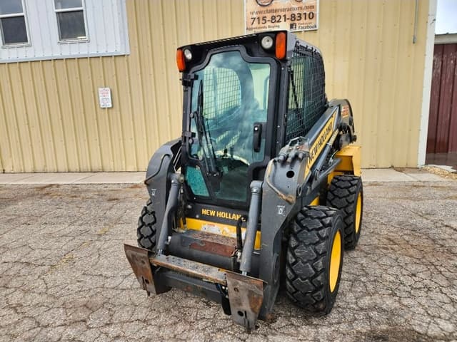 Image of New Holland L218 equipment image 3