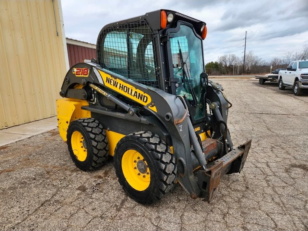 Image of New Holland L218 Primary image