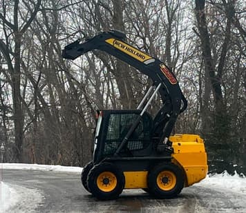 Main image New Holland L228