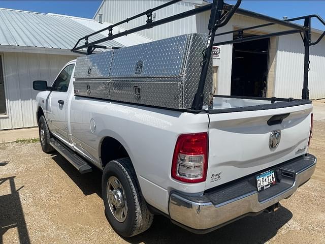 Image of Dodge Ram 2500 equipment image 4
