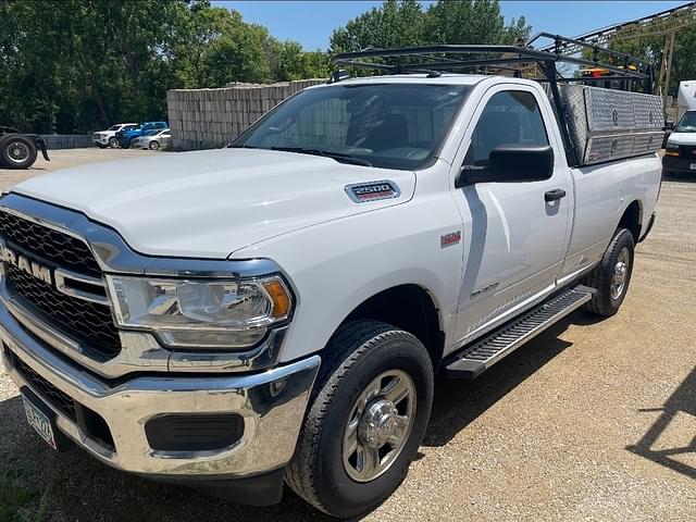 Image of Dodge Ram 2500 equipment image 1