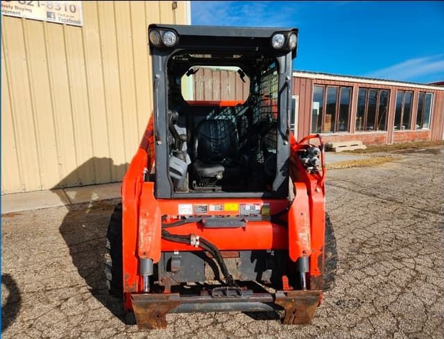 Image of Kubota SSV65 equipment image 1