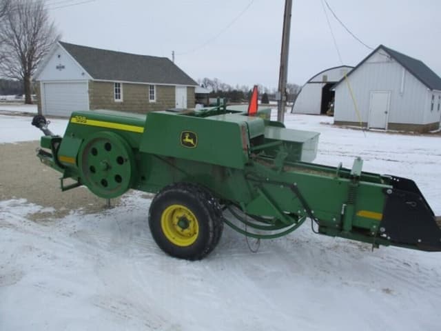 Image of John Deere 338 equipment image 4