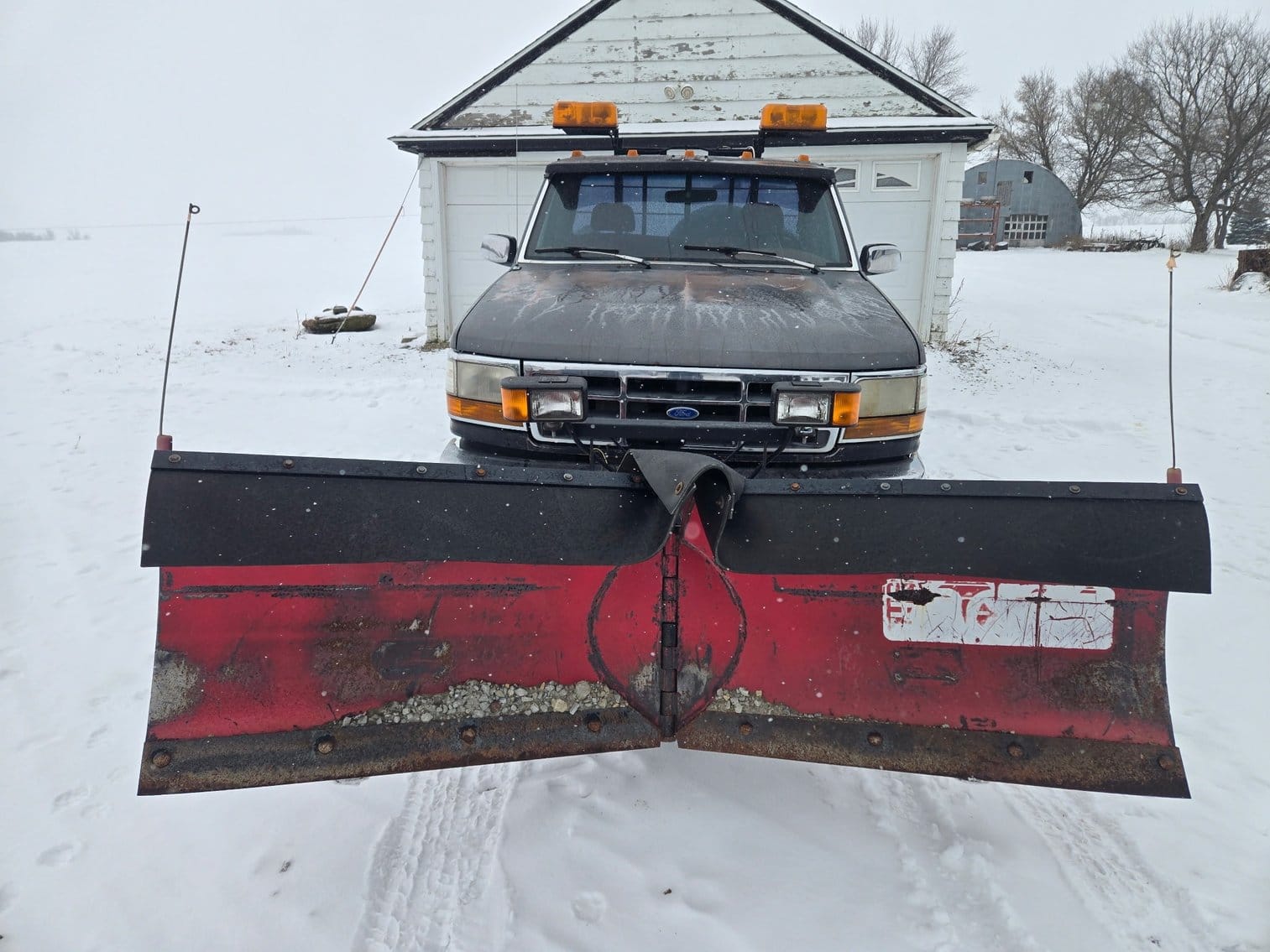 Ford F-350 Equipment Image0