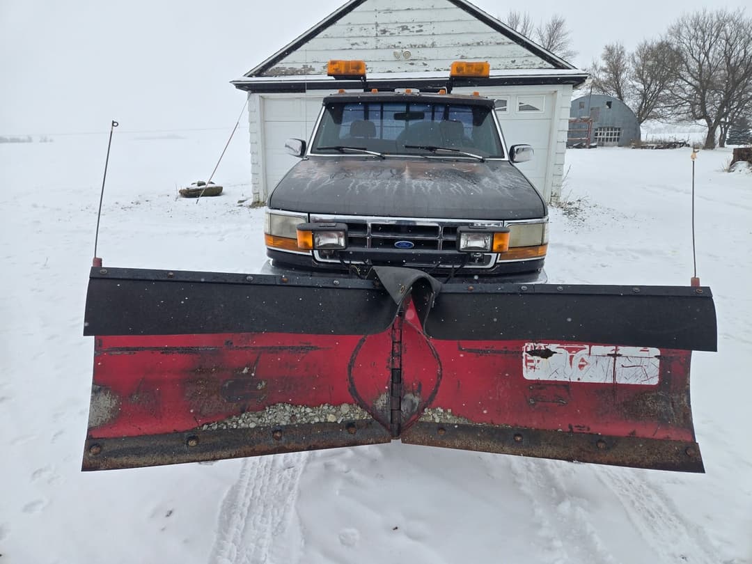 Image of Ford F-350 Primary image