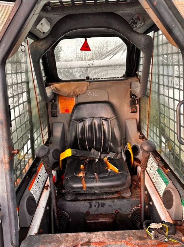 Image of Bobcat 773 equipment image 4