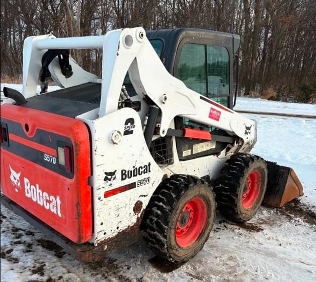 Image of Bobcat S570 equipment image 2