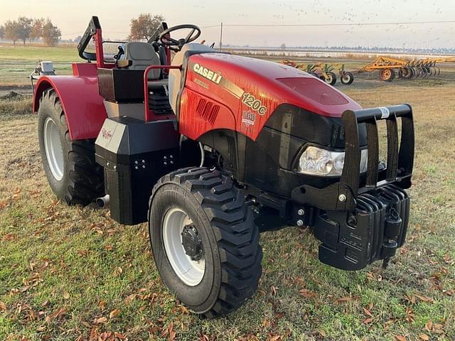 Image of Case IH Farmall 120C equipment image 3