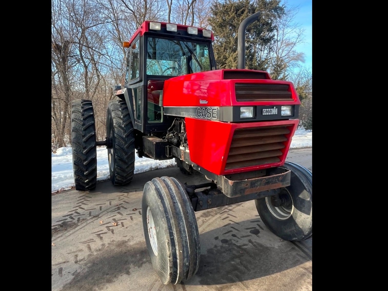 Case IH 2394 Equipment Image0