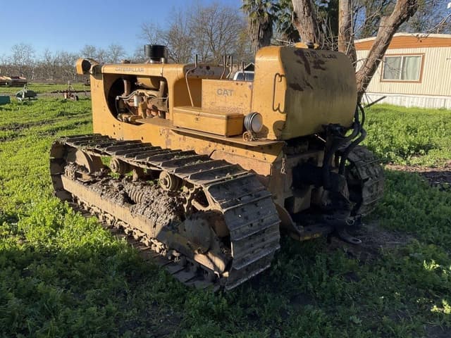 Image of Caterpillar D6 equipment image 3