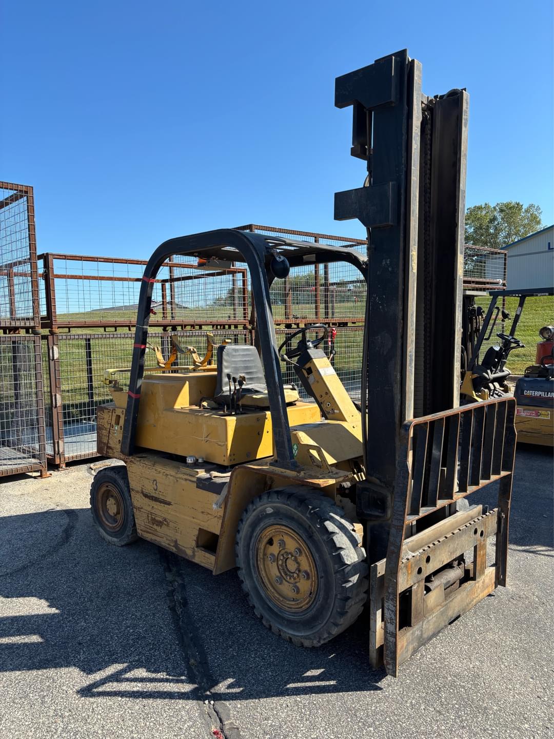 Image of Caterpillar V70E Image 0