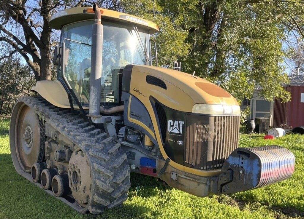 Challenger MT765 Equipment Image0