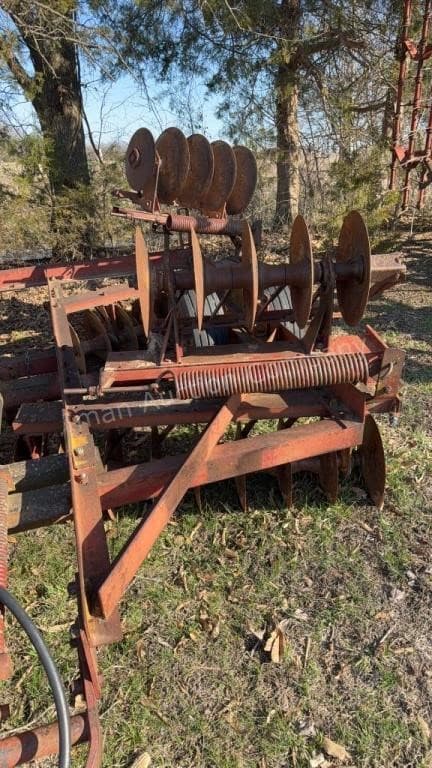 Image of International Harvester 470 equipment image 2