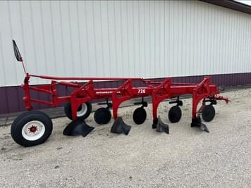 Main image International Harvester 720