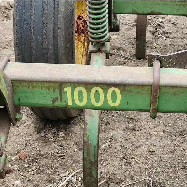 Image of John Deere 1000 equipment image 1