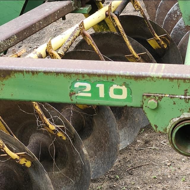 Image of John Deere 210 equipment image 2