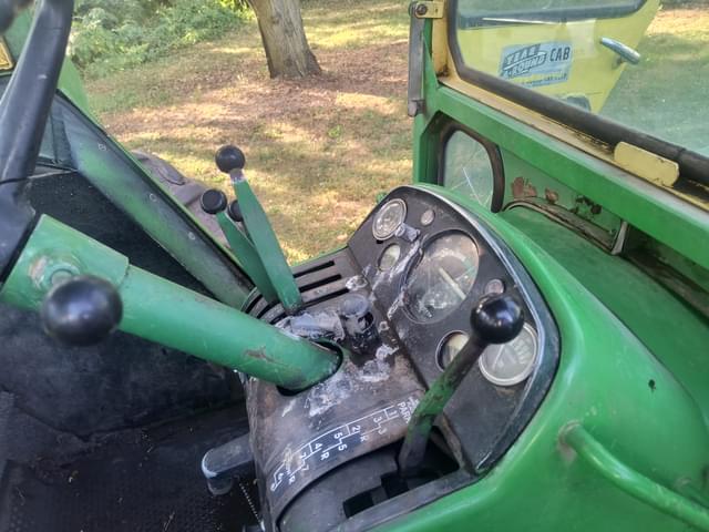 Image of John Deere 4020 equipment image 2