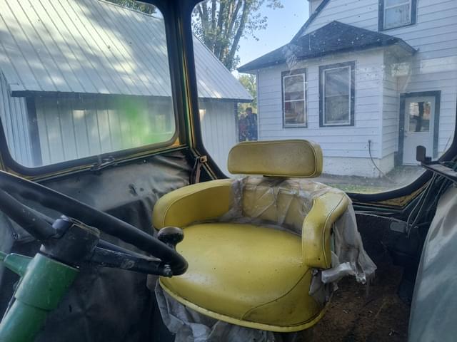 Image of John Deere 4020 equipment image 3
