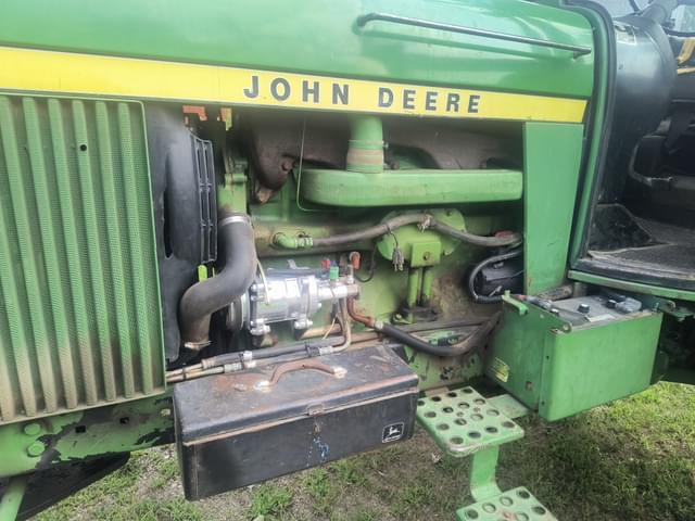 Image of John Deere 4230 equipment image 3