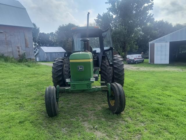 Image of John Deere 4230 equipment image 2