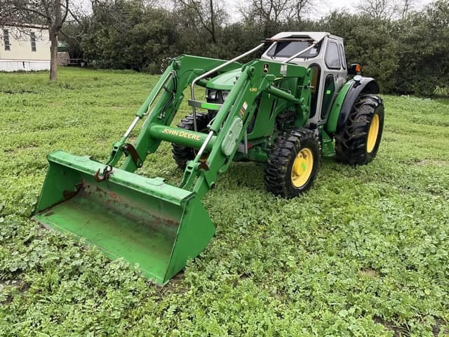Image of John Deere 5085M equipment image 2