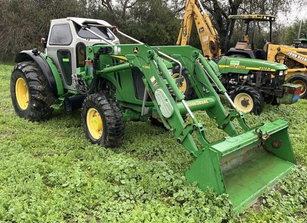 Image of John Deere 5085M Primary image