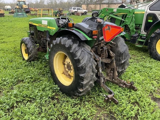 Image of John Deere 5510N equipment image 4