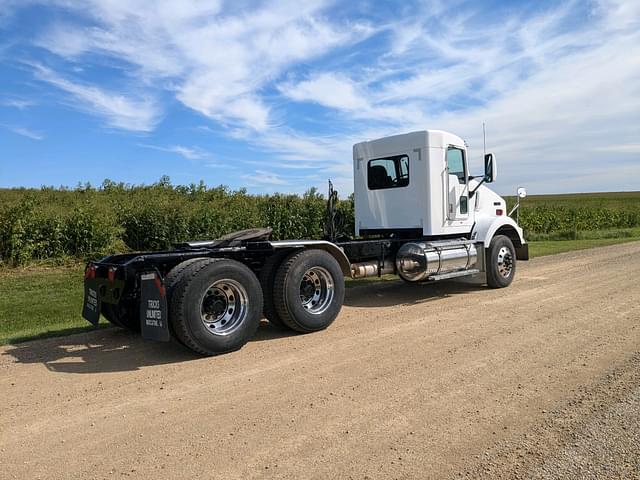 Image of Kenworth T800 equipment image 2