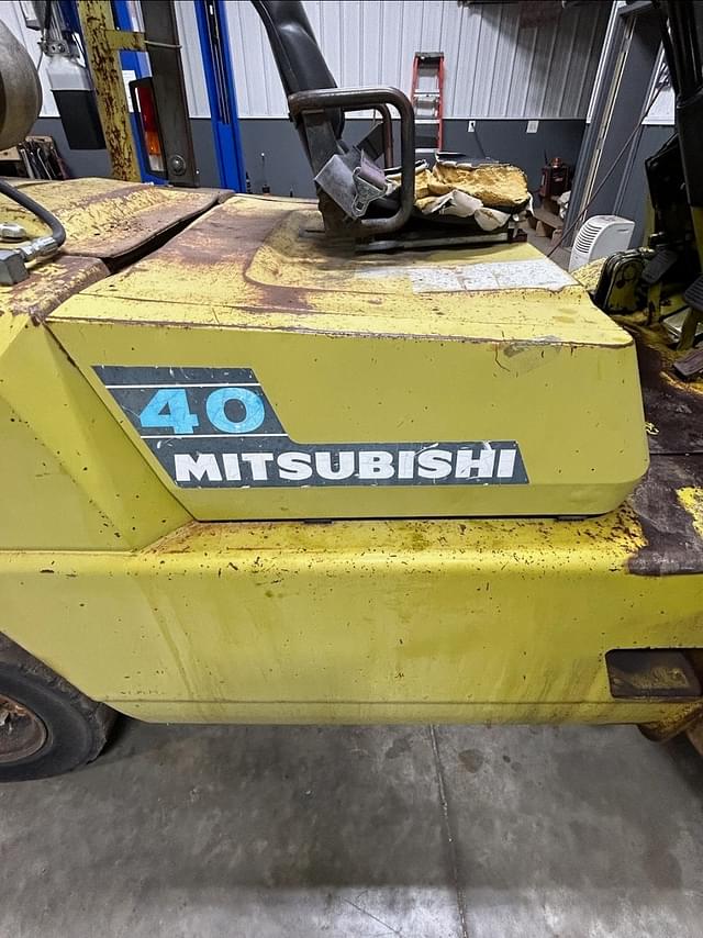 Image of Mitsubishi 40 equipment image 3