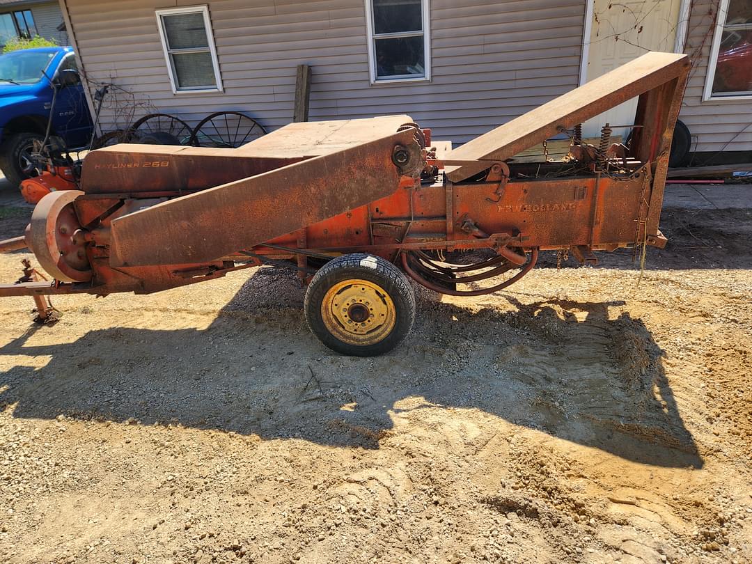 Image of New Holland Hayliner 268 Image 0