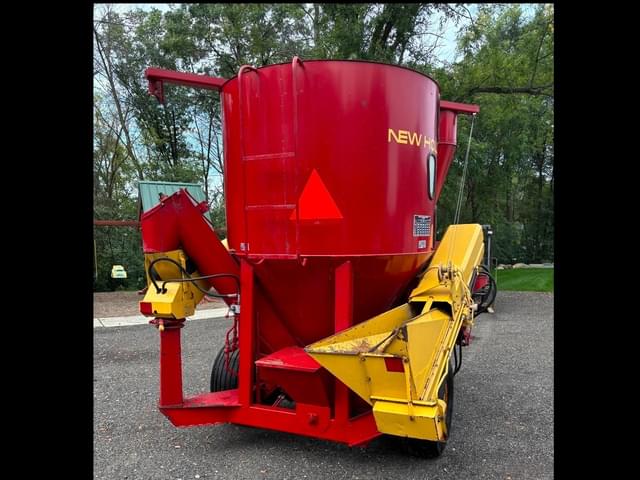 Image of New Holland 355 equipment image 1