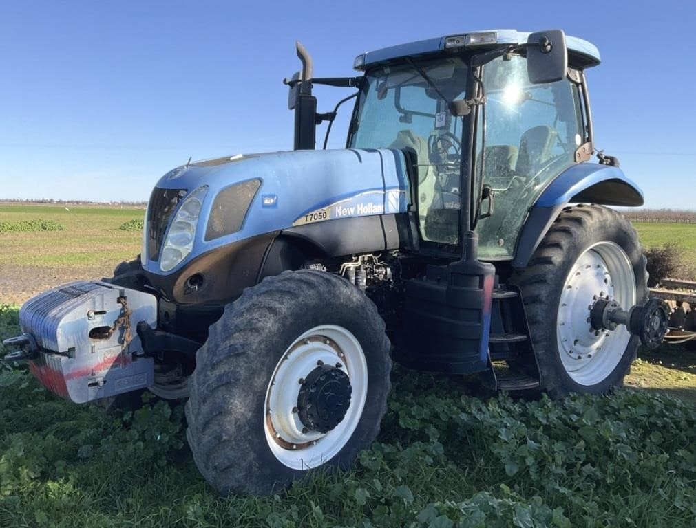 Image of New Holland T7050 Primary image
