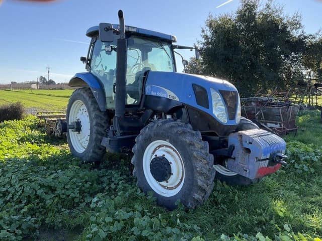 Image of New Holland T7050 equipment image 2