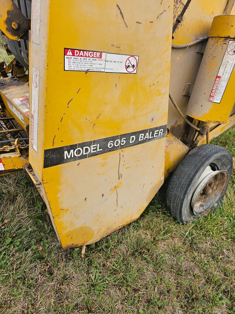 Vermeer 605D Hay and Forage Balers Round for Sale Tractor Zoom