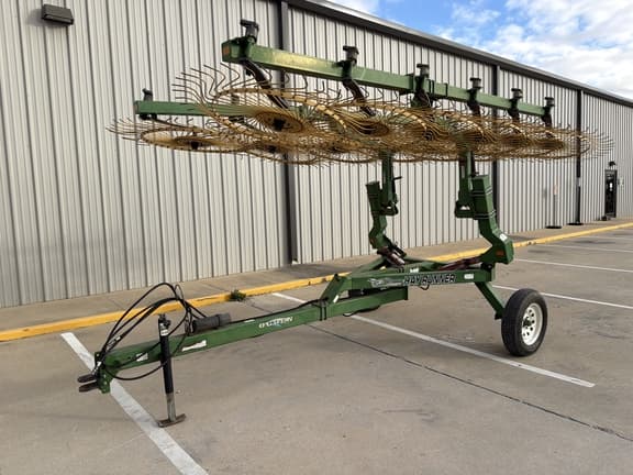 Image of Ogden Hybrid Hay Runner equipment image 2