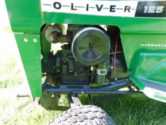 Image of Oliver 125 equipment image 3
