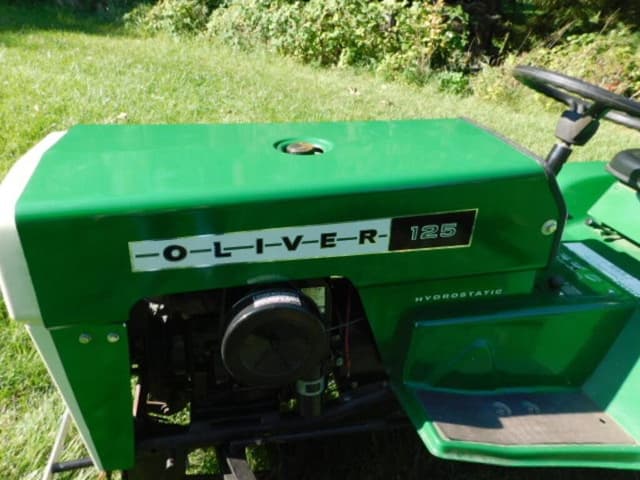 Image of Oliver 125 equipment image 4