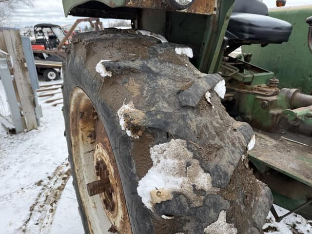 Image of Oliver 1550 equipment image 3