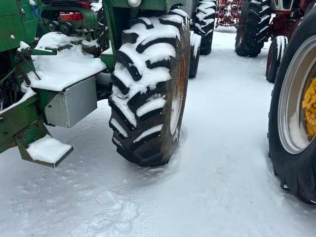 Image of Oliver 1600 equipment image 4