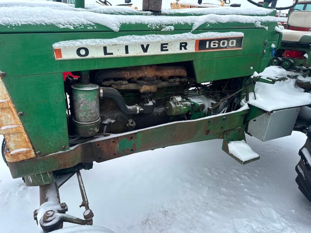 Image of Oliver 1600 equipment image 3