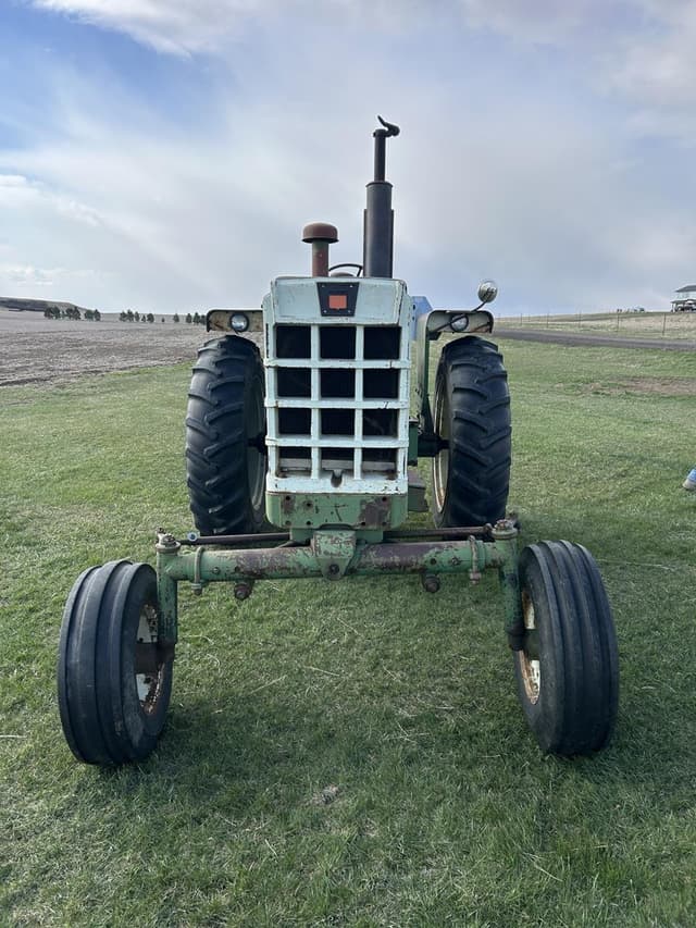 Image of Oliver 1650 equipment image 1