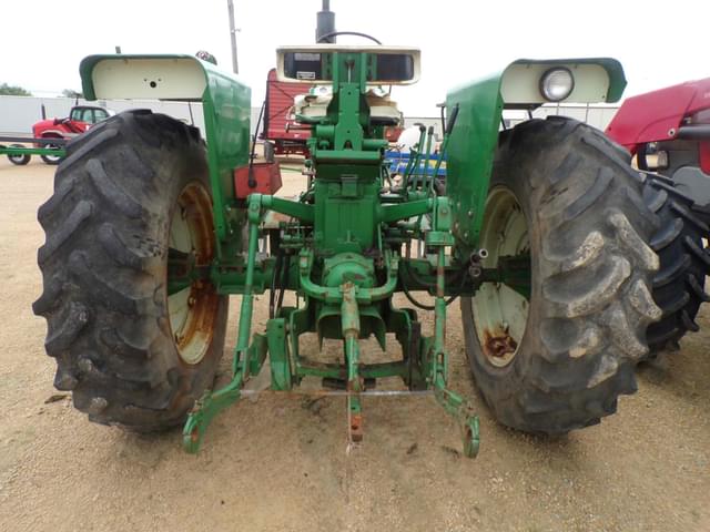 Image of Oliver 1650 equipment image 4