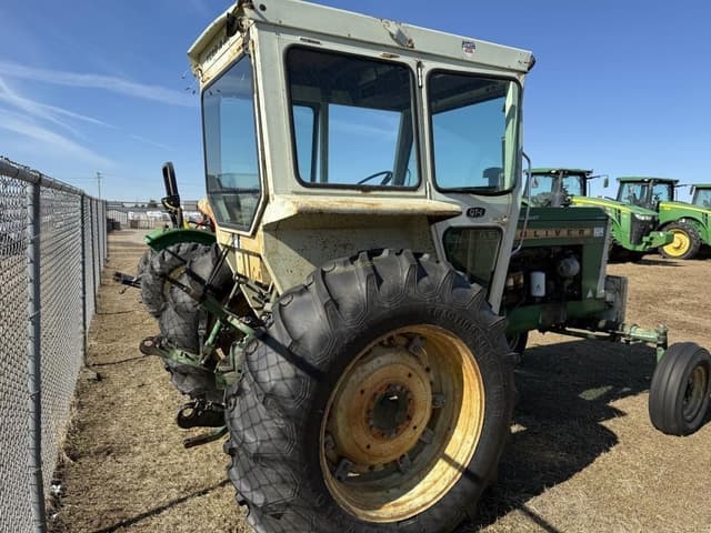 Image of Oliver 1650 equipment image 4